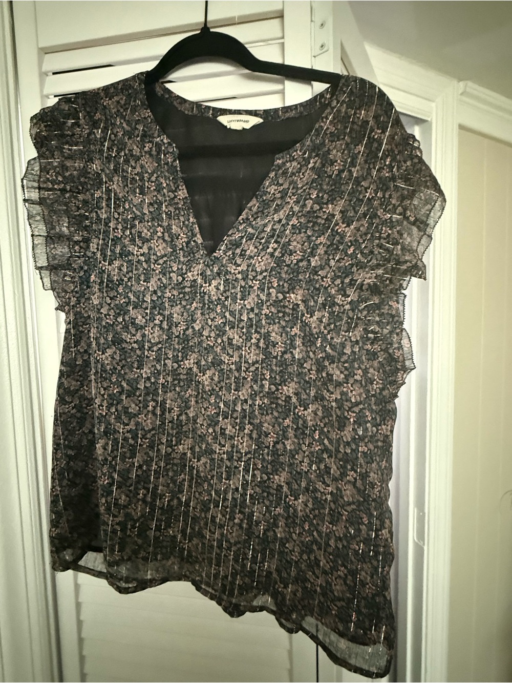 Lucky Brand Black Floral Pintuck V-Neck Blouse
